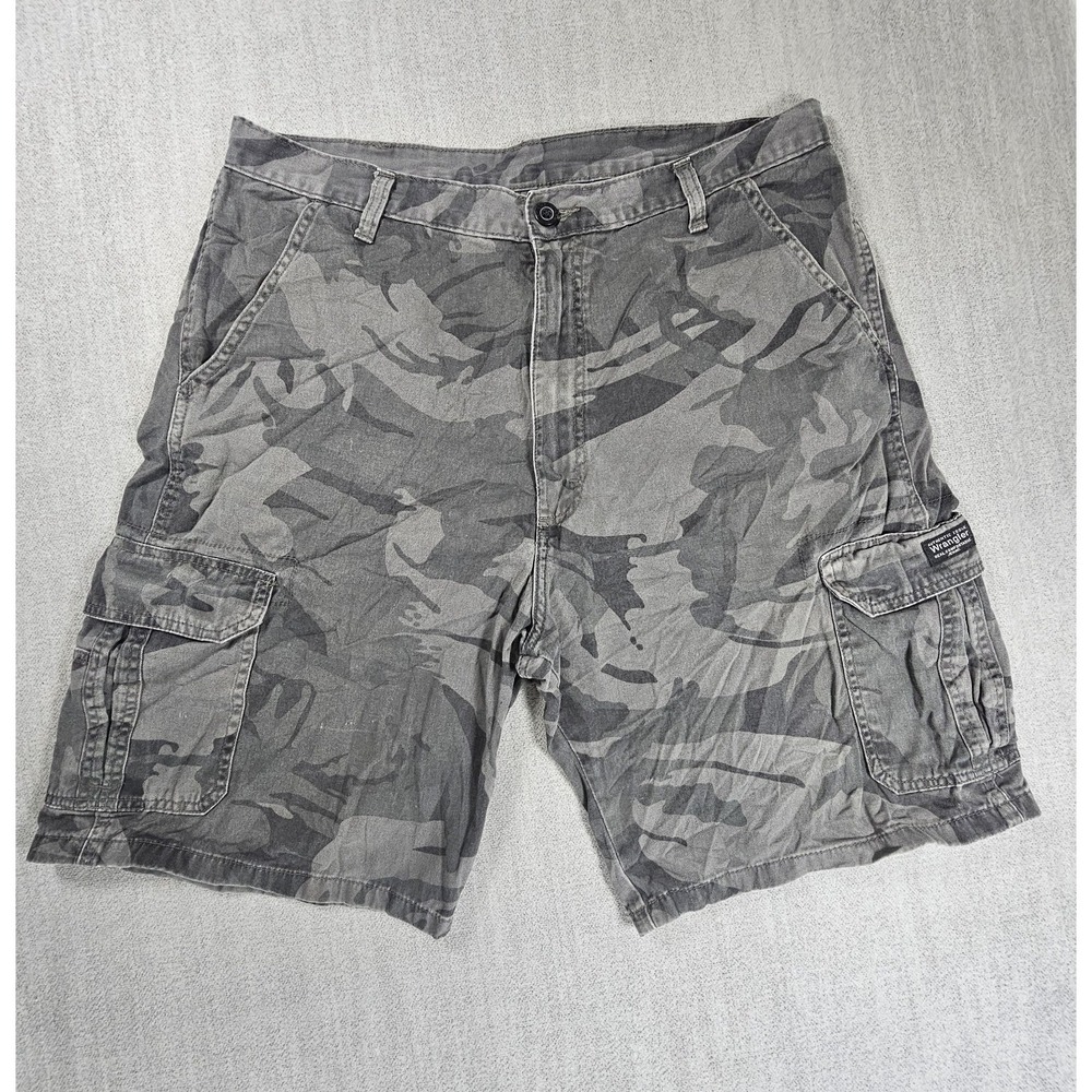 Men's Wrangler Autentic Issue Camo Cargo Shorts Pockets Size 36